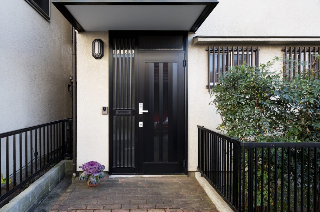 modern house entrance japanese building